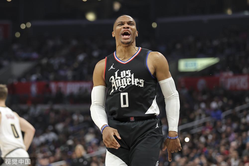 现优异的球 现优异的球