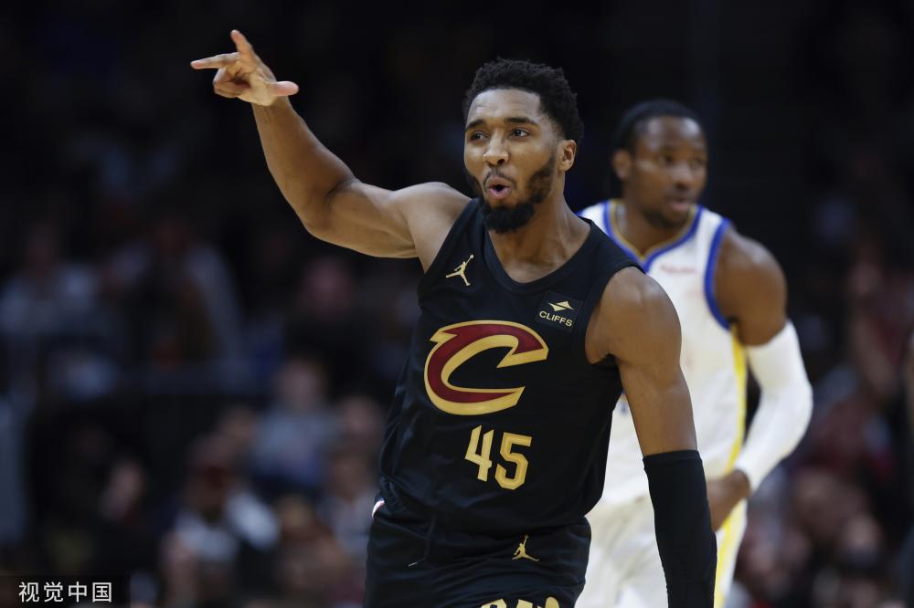 人充满期待 人充满期待